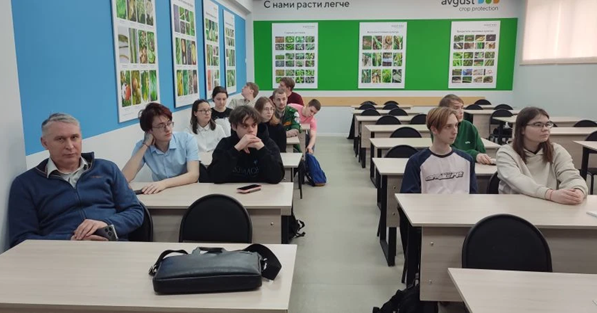 Профессиональное обучение участников студенческих  сельскохозяйственных отрядов Санкт-Петербурга